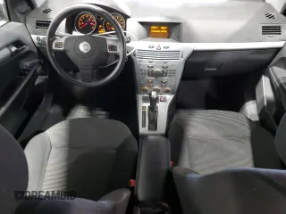 2008 Saturn Astra XR z VIN W08AT671785079591, wystawiony jako Copart lot #48187445 z przebiegiem 190 489 mil mil oraz Szkody całkowita. Historia ofert i sprzedaży dostępna na DreamBid. Obrazek 8.