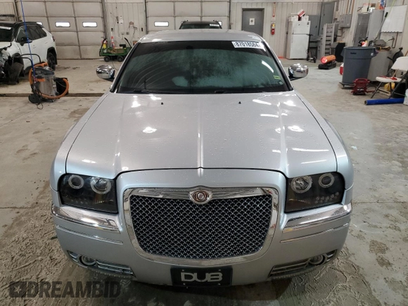 2007 Chrysler 300 Signature with VIN 2C3KA53G17H721403, listed as a Copart auction lot 87018584 with 0 mi miles and Salvage Title. Bid and sale history available at carsss.com. Image 5.