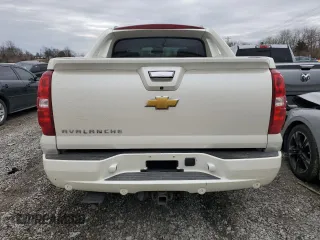 2012 Chevrolet Avalanche LTZ with VIN 3GNTKGE7XCG281513, listed as a Copart auction lot 48007475 with 205,791 mi miles and Salvage title. Bid and sale history available at DreamBid. Image 6.