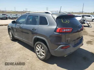 2017 Jeep Cherokee Latitude with VIN 1C4PJLCS0HW586444, listed as a Copart auction lot 52772195 with 194,101 mi miles and Clean title. Bid and sale history available at DreamBid. Image 2.
