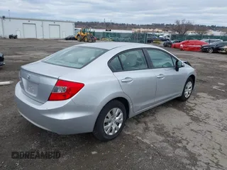 2012 Honda Civic LX с VIN 2HGFB2F57CH300607, выставлен на аукционе IAAI как лот 41738097 с пробегом 201 074 миль миль и . История ставок и продаж доступна на DreamBid. Изображение 4.