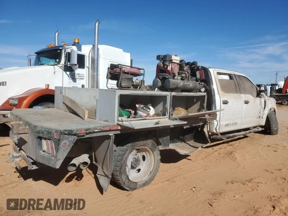 2017 Ford F-550 XL z VIN 1FD0W5HT2HED19906, wystawiony jako Copart lot #79217614 z przebiegiem Nie podano mil oraz Szkody całkowita. Historia ofert i sprzedaży dostępna na DreamBid. Obrazek 3.