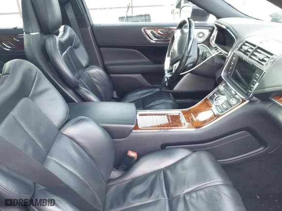2017 Lincoln Continental Reserve with VIN 1LN6L9NC6H5611475, listed as a IAAI auction lot 41641069 with 62,647 mi miles. Bid and sale history available at carsss.com. Image 5.