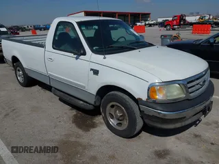 2002 Ford F-150 XL with VIN 1FTRF17W72NA67786, listed as a IAAI auction lot 41869585 with 180,262 mi miles. Bid and sale history available at carsss.com. Image 1.