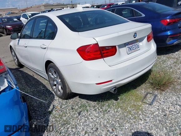 2015 BMW 3 Series 320i with VIN WBA3B1G56FNT06434, listed as a IAAI auction lot 41772918 with 76,782 mi miles. Bid and sale history available at carsss.com. Image 3.