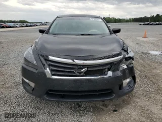 2015 Nissan Altima 2.5 S with VIN 1N4AL3AP9FC121051, listed as a Copart auction lot 52300955 with 237,937 mi miles and Salvage Title. Bid and sale history available at carsss.com. Image 5.