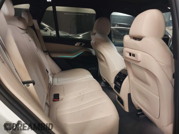 2019 BMW X5 xDrive40i with VIN 5UXCR6C57KLL24723, listed as a IAAI auction lot 42010807 with 49,257 mi miles and . Bid and sale history available at DreamBid. Image 8.