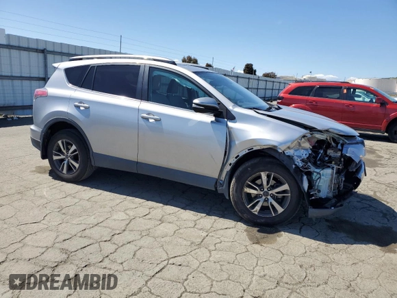 2017 Toyota RAV4 XLE with VIN 2T3WFREV0HW358286, listed as a Copart auction lot 51365425 with 39,953 mi miles and Salvage Title. Bid and sale history available at DreamBid. Image 4.