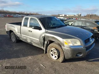 2007 Mitsubishi Raider LS with VIN 1Z7HC22K37S124805, listed as a IAAI auction lot 41435571 with 138,322 mi miles. Bid and sale history available at carsss.com. Image 1.