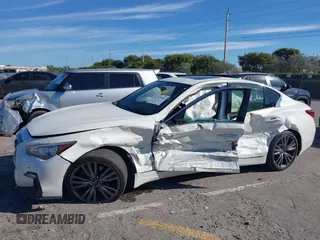 2020 Infiniti Q50 3.0t SPORT with VIN JN1EV7AP6LM203471, listed as a IAAI auction lot 41747908 with 91,593 mi miles. Bid and sale history available at carsss.com. Image 6.