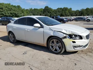 2015 Volvo S60 T5 Drive-E Platinum with VIN YV140MFD2F1313163, listed as a Copart auction lot 59935724 with 97,714 mi miles and Salvage Title. Bid and sale history available at carsss.com. Image 4.
