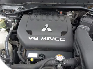 2007 Mitsubishi Outlander LS z VIN JA4MT31X67U011541, wystawiony jako IAAI lot #42265073 z przebiegiem 92 230 mil mil oraz . Historia ofert i sprzedaży dostępna na DreamBid. Obrazek 10.
