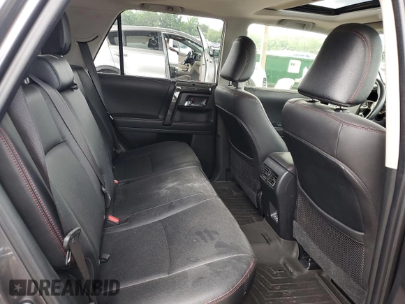 2023 Toyota 4Runner TRD Off Road Premium z VIN JTERU5JR8P6100209, wystawiony jako Copart lot #61629095 z przebiegiem 17 031 mil mil oraz Szkoda całkowita • Salvage title. Historia ofert i sprzedaży dostępna na DreamBid. Obrazek 10.
