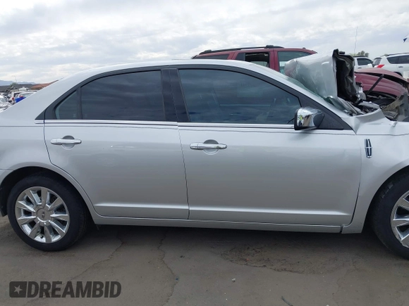2011 Lincoln MKZ with VIN 3LNHL2GC5BR767637, listed as a IAAI auction lot 41859941 with Not provided miles and . Bid and sale history available at DreamBid. Image 13.