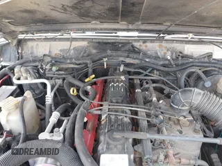 2000 Jeep Cherokee z VIN 1J4FF48S7YL153811, wystawiony jako IAAI lot #42098752 z przebiegiem 213 988 mil mil oraz . Historia ofert i sprzedaży dostępna na DreamBid. Obrazek 10.