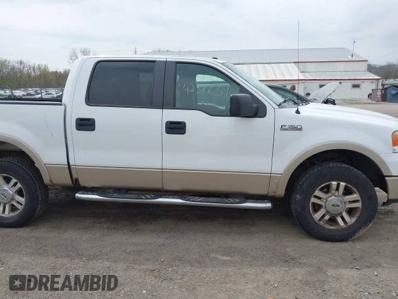 2008 Ford F-150 XLT with VIN 1FTPW14V28FA72092, listed as a IAAI auction lot 42038639 with 211,839 mi miles. Bid and sale history available at carsss.com. Image 14.