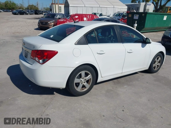 2014 Chevrolet Cruze 1LT z VIN 1G1PC5SB2E7425955, wystawiony jako IAAI lot #41771467 z przebiegiem 125 816 mil mil oraz . Historia ofert i sprzedaży dostępna na DreamBid. Obrazek 4.