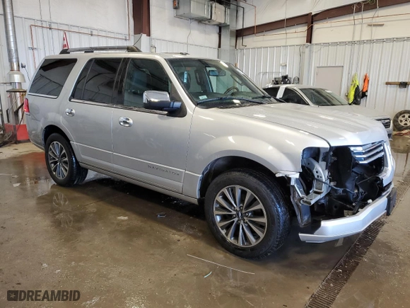 2015 Lincoln Navigator with VIN 5LMJJ2JT4FEJ01231, listed as a Copart auction lot 42377945 with 111,200 mi miles and Salvage Title. Bid and sale history available at carsss.com. Image 4.