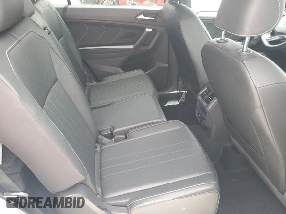 2022 Volkswagen Tiguan SE R-Line Black with VIN 3VVCB7AX7NM022952, listed as a Copart auction lot 62689115 with 16,119 mi miles and Salvage title. Bid and sale history available at DreamBid. Image 11.