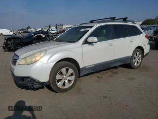 2010 Subaru Outback Premium All-Weather Anniversary z VIN 4S4BRBFC4A3352912, wystawiony jako Copart lot #85255494 z przebiegiem 227 288 mil mil oraz Czysty tytuł • Clean title. Historia ofert i sprzedaży dostępna na DreamBid. Obrazek 1.
