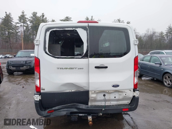 2017 Ford Transit z VIN 1FTYR1YM4HKB00043, wystawiony jako IAAI lot #41849561 z przebiegiem 105 364 mil mil oraz . Historia ofert i sprzedaży dostępna na DreamBid. Obrazek 16.