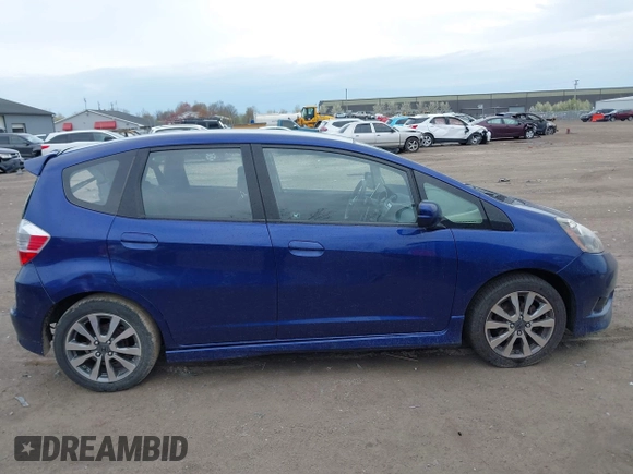 2012 Honda Fit Sport with VIN JHMGE8H50CC001195, listed as a IAAI auction lot 42083901 with 149,303 mi miles and . Bid and sale history available at DreamBid. Image 14.