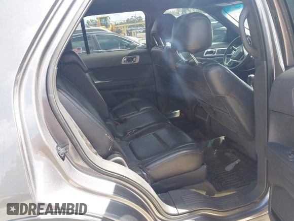 2013 Ford Explorer XLT z VIN 1FM5K7D84DGC68065, wystawiony jako IAAI lot #42671141 z przebiegiem 96 346 mil mil oraz . Historia ofert i sprzedaży dostępna na DreamBid. Obrazek 8.