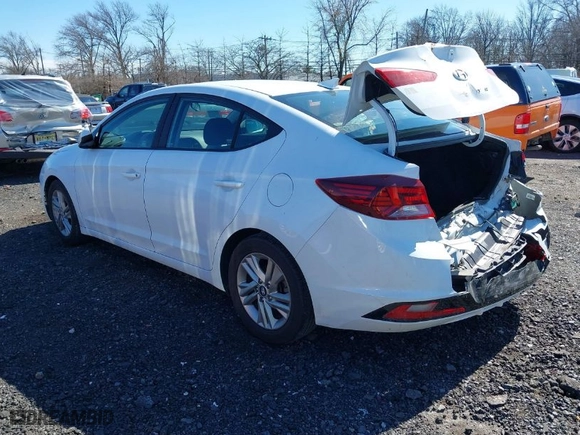 2020 Hyundai Elantra SEL with VIN 5NPD84LF6LH570786, listed as a IAAI auction lot 41800432 with 81,192 mi miles. Bid and sale history available at carsss.com. Image 3.