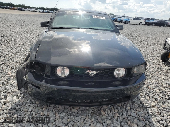 2005 Ford Mustang GT Deluxe с VIN 1ZVHT82H955140714, выставлен на аукционе Copart как лот 63867025 с пробегом 93 237 миль миль и Списание • Salvage title. История ставок и продаж доступна на DreamBid. Изображение 5.