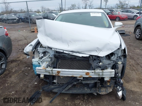 2016 Ford Fusion SE with VIN 1FA6P0H70G5105051, listed as a IAAI auction lot 42002630 with 178,851 mi miles. Bid and sale history available at carsss.com. Image 13.
