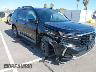 2024 Honda Pilot Touring with VIN 5FNYG1H77RB043593, listed as a IAAI auction lot 41702362 with 12,735 mi miles. Bid and sale history available at carsss.com. Image 1.