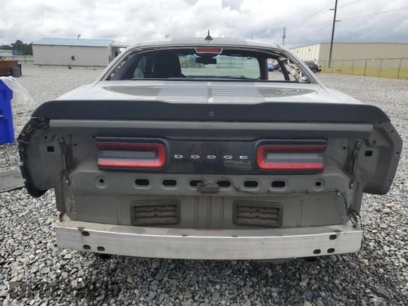 2017 Dodge Challenger SXT z VIN 2C3CDZAG4HH616975, wystawiony jako Copart lot #59321655 z przebiegiem 138 353 mil mil oraz Szkoda całkowita • Salvage title. Historia ofert i sprzedaży dostępna na DreamBid. Obrazek 6.