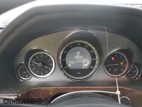 2011 Mercedes-Benz E 550 Luxury with VIN WDDHF7CB2BA275850, listed as a Copart auction lot 43870175 with 172,714 mi miles and Clean Title. Bid and sale history available at DreamBid. Image 9.