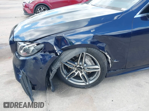 2018 Mercedes-Benz E-Class E 400 with VIN WDD1J6FB4JF054970, listed as a IAAI auction lot 41909770 with 69,700 mi miles. Bid and sale history available at carsss.com. Image 6.
