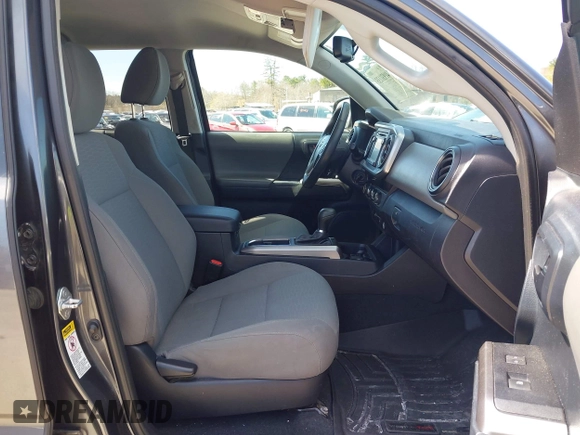 2017 Toyota Tacoma SR5 with VIN 3TMCZ5AN8HM104867, listed as a IAAI auction lot 41931133 with 76,051 mi miles. Bid and sale history available at carsss.com. Image 5.