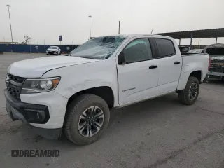 2021 Chevrolet Colorado 4WD Z71 z VIN 1GCGTDEN2M1116950, wystawiony jako Copart lot #53619775 z przebiegiem 111 895 mil mil oraz Szkoda całkowita • Salvage title. Historia ofert i sprzedaży dostępna na DreamBid. Obrazek 1.