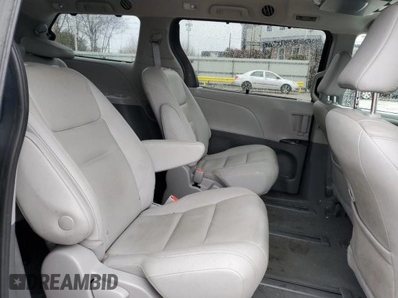 2020 Toyota Sienna XLE with VIN 5TDDZ3DC9LS235429, listed as a Copart auction lot 46658525 with 0 mi miles and Salvage Title. Bid and sale history available at carsss.com. Image 11.