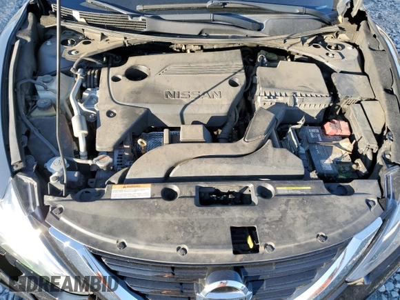 2017 Nissan Altima SV z VIN 1N4AL3AP9HC493525, wystawiony jako Copart lot #43763815 z przebiegiem 180 058 mil mil oraz Szkoda całkowita • Salvage title. Historia ofert i sprzedaży dostępna na DreamBid. Obrazek 11.