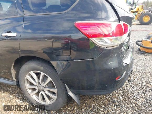 2015 Nissan Pathfinder Platinum with VIN 5N1AR2MM5FC709030, listed as a IAAI auction lot 41490975 with 121,875 mi miles and . Bid and sale history available at DreamBid. Image 17.