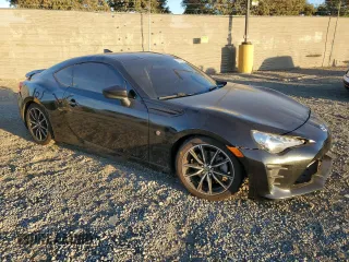 2017 Toyota 86 with VIN JF1ZNAA16H9700012, listed as a Copart auction lot 83239754 with 117,657 mi miles and Salvage Title. Bid and sale history available at carsss.com. Image 4.