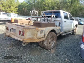 2019 Chevrolet Silverado 3500HD Work Truck with VIN 1GC4KVCY9KF196644, listed as a Copart auction lot 84682364 with 0 mi miles and Non Repairable. Bid and sale history available at carsss.com. Image 3.