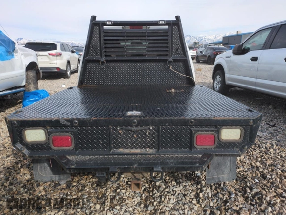2009 GMC Canyon SLE1 with VIN 1GTDT13E198153975, listed as a Copart auction lot 49480345 with 232,800 mi miles and Salvage Title. Bid and sale history available at carsss.com. Image 6.