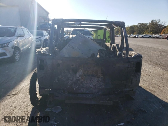 2018 Jeep Wrangler JK Unlimited Sport RHD with VIN 1C4BJWKG6JL897568, listed as a Copart auction lot 76299274 with 0 mi miles and Non Repairable. Bid and sale history available at carsss.com. Image 6.