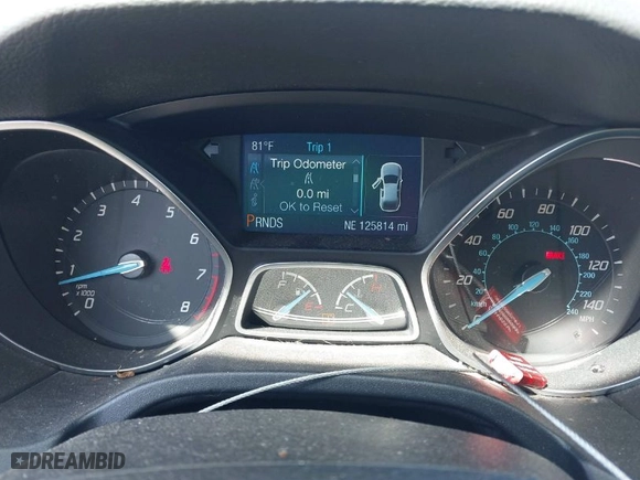 2013 Ford Focus SE with VIN 1FADP3K28DL353383, listed as a IAAI auction lot 41958159 with 125,814 mi miles. Bid and sale history available at carsss.com. Image 7.