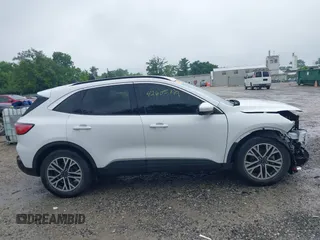 2020 Ford Escape SEL с VIN 1FMCU0H69LUA66727, выставлен на аукционе IAAI как лот 42605199 с пробегом 59 013 миль миль и . История ставок и продаж доступна на DreamBid. Изображение 14.