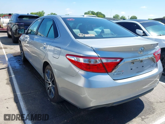 2017 Toyota Camry XLE z VIN 4T1BF1FK6HU411103, wystawiony jako IAAI lot #42233170 z przebiegiem 125 740 mil mil oraz . Historia ofert i sprzedaży dostępna na DreamBid. Obrazek 3.