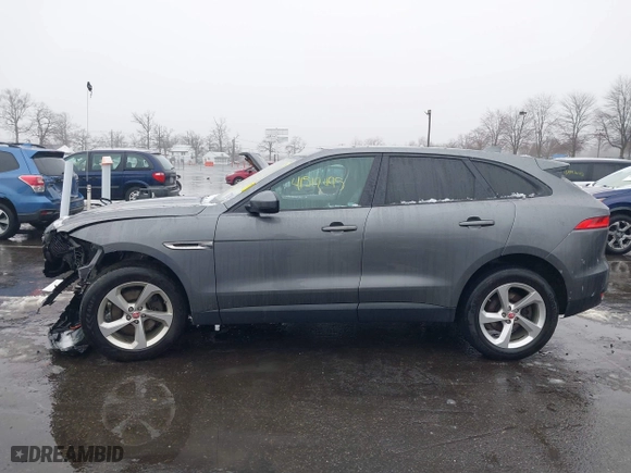 2018 Jaguar F-PACE 30t Premium with VIN SADCJ2GX0JA237967, listed as a IAAI auction lot 41512495 with 82,082 mi miles. Bid and sale history available at carsss.com. Image 14.