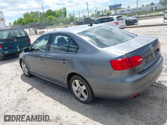 2012 Volkswagen Jetta TDI w/Premium & Nav с VIN 3VWLL7AJ0CM341353, выставлен на аукционе IAAI как лот 42206057 с пробегом 193 091 миль миль и . История ставок и продаж доступна на DreamBid. Изображение 3.