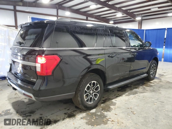2024 Ford Expedition Max XLT with VIN 1FMJK1J82REA36065, listed as a Copart auction lot 88640305 with 29,528 mi miles and Clean title. Bid and sale history available at DreamBid. Image 3.