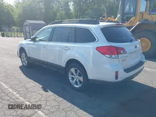 2013 Subaru Outback Limited с VIN 4S4BRBKC2D3234898, выставлен на аукционе IAAI как лот 42398113 с пробегом 204 946 миль миль и . История ставок и продаж доступна на DreamBid. Изображение 3.